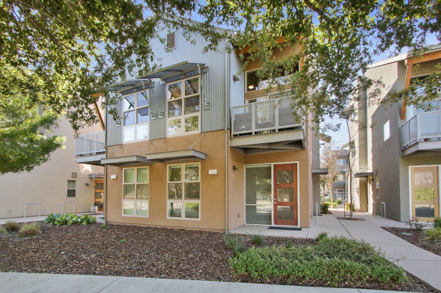 2746 5th Street, Davis, CA 95618
