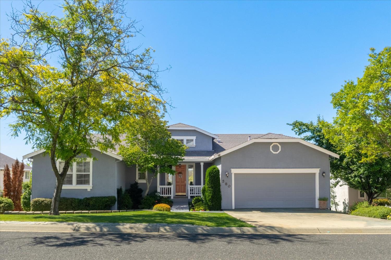 580 Live Oak Drive — photo