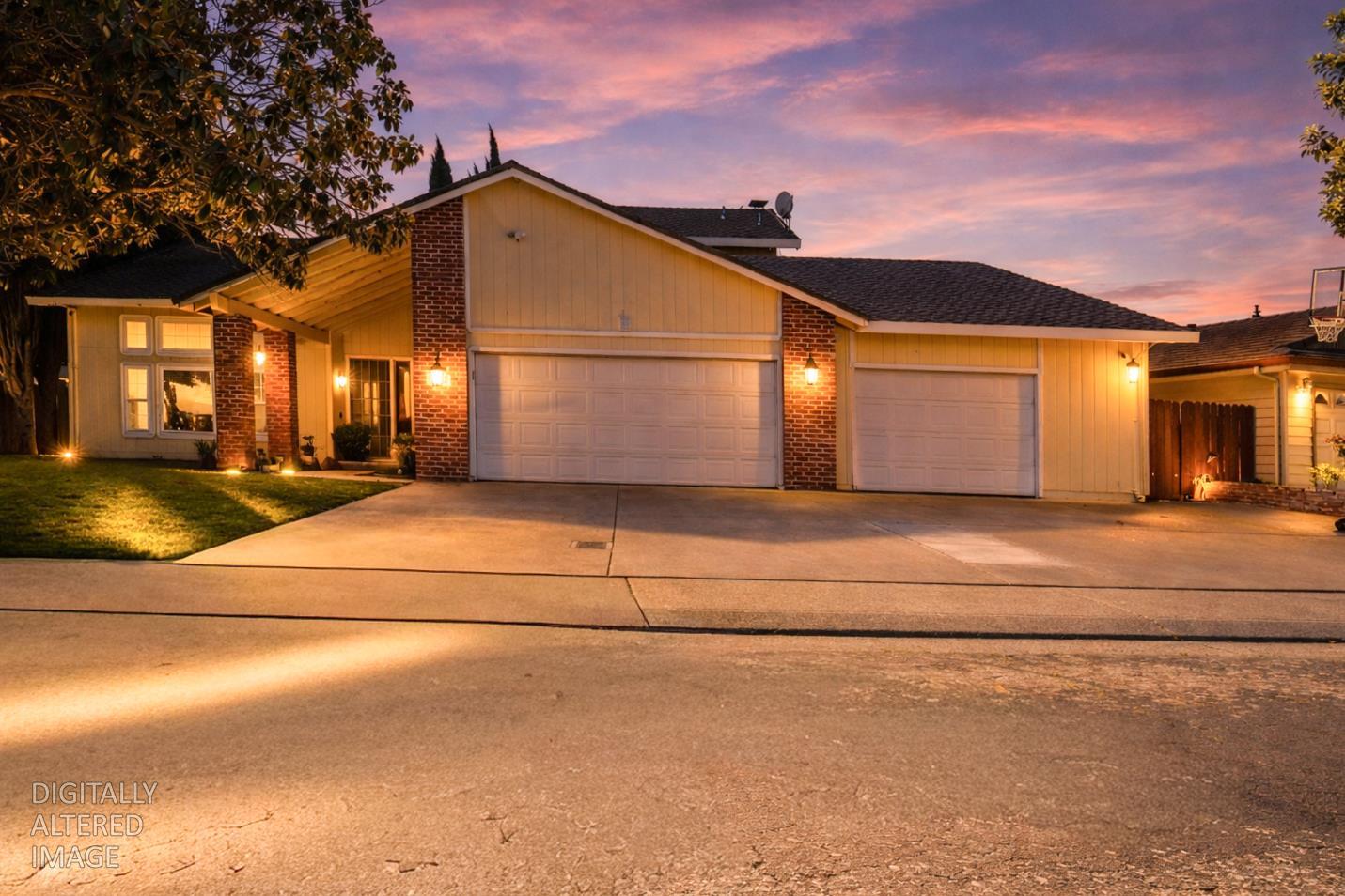 2323 Shropshire Drive — photo