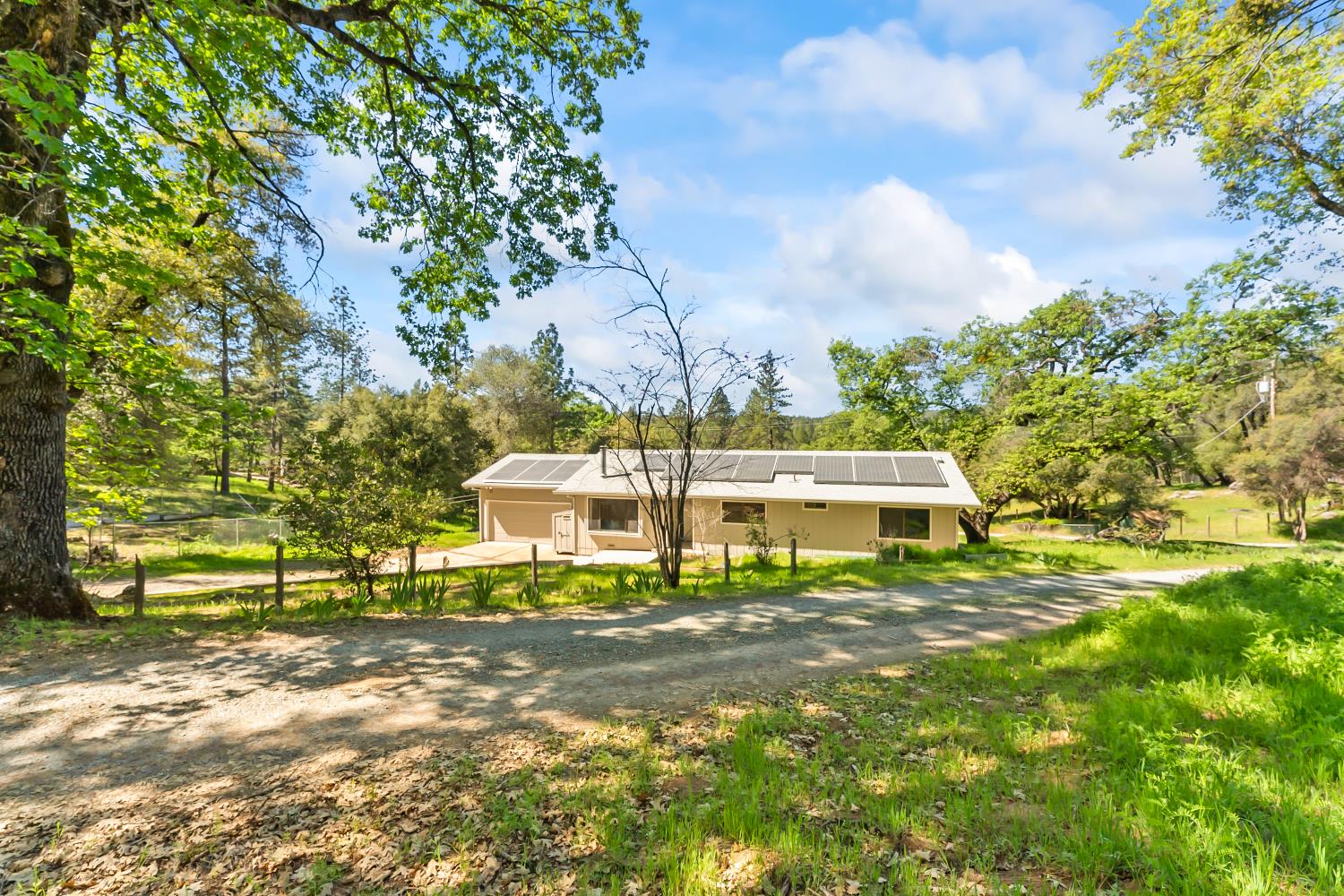 4705 Sand Ridge Rd — photo