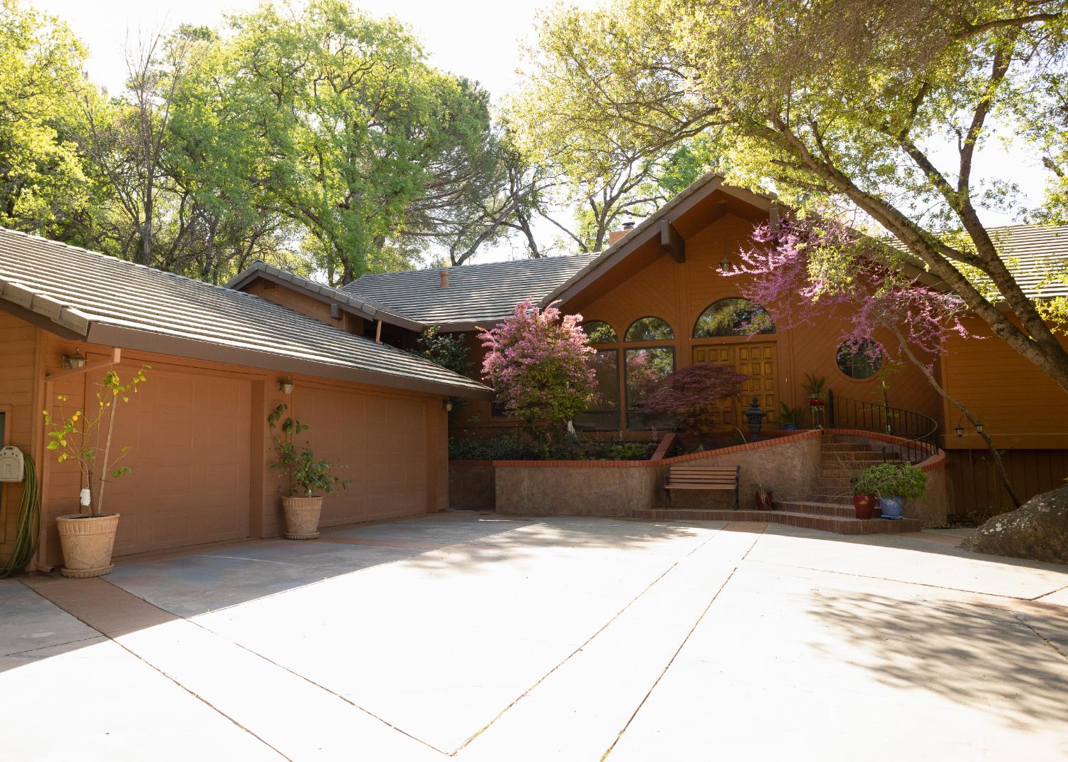 6415 Fairway Court — photo