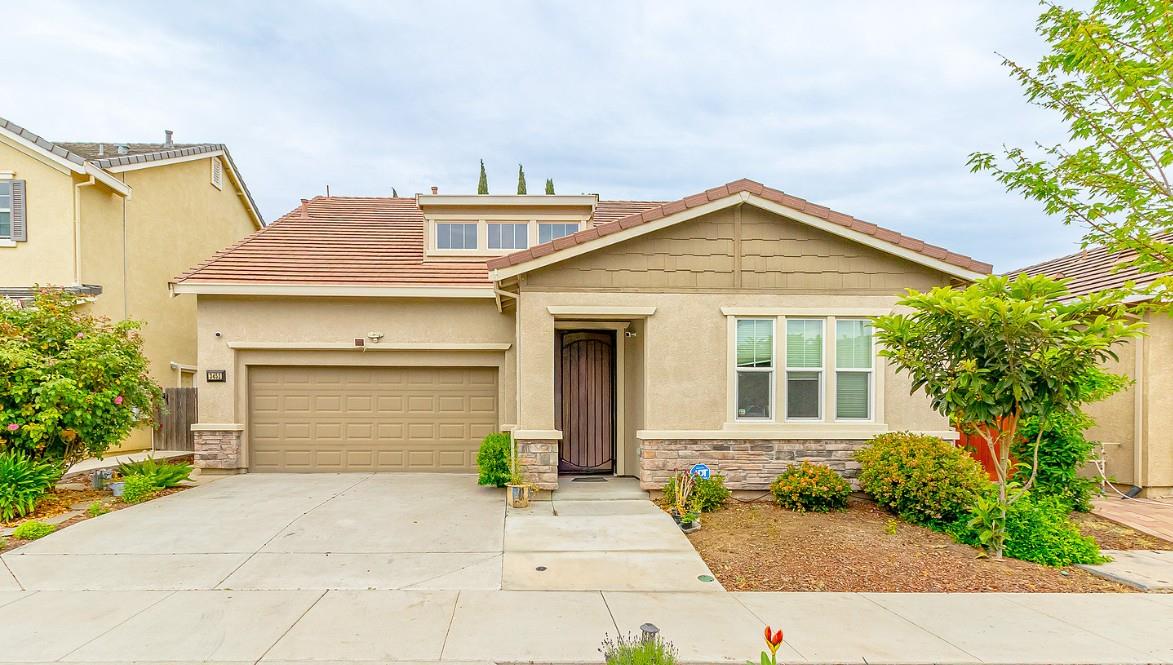 3453 Bungalows Drive — photo
