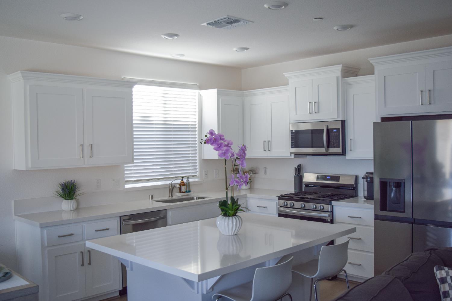 2064 Longmire Loop, Roseville, CA 95747 — photo 3