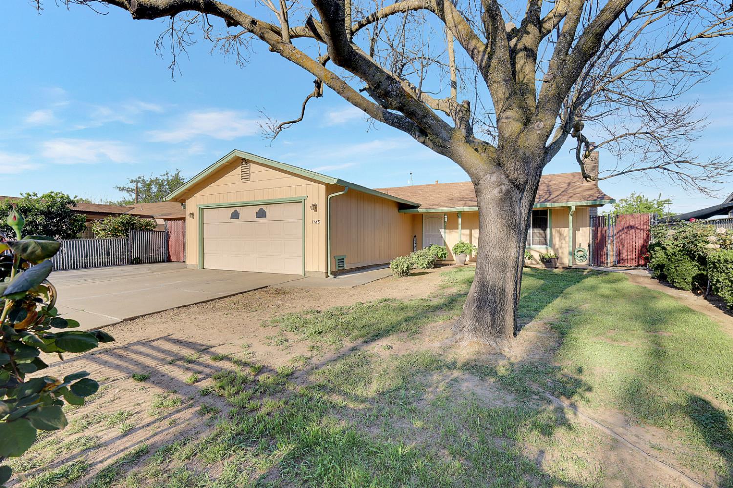 1788 Fernwood Drive — photo