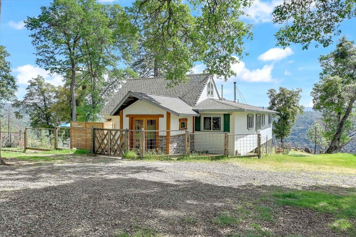 1581 Moccasin Trail — photo