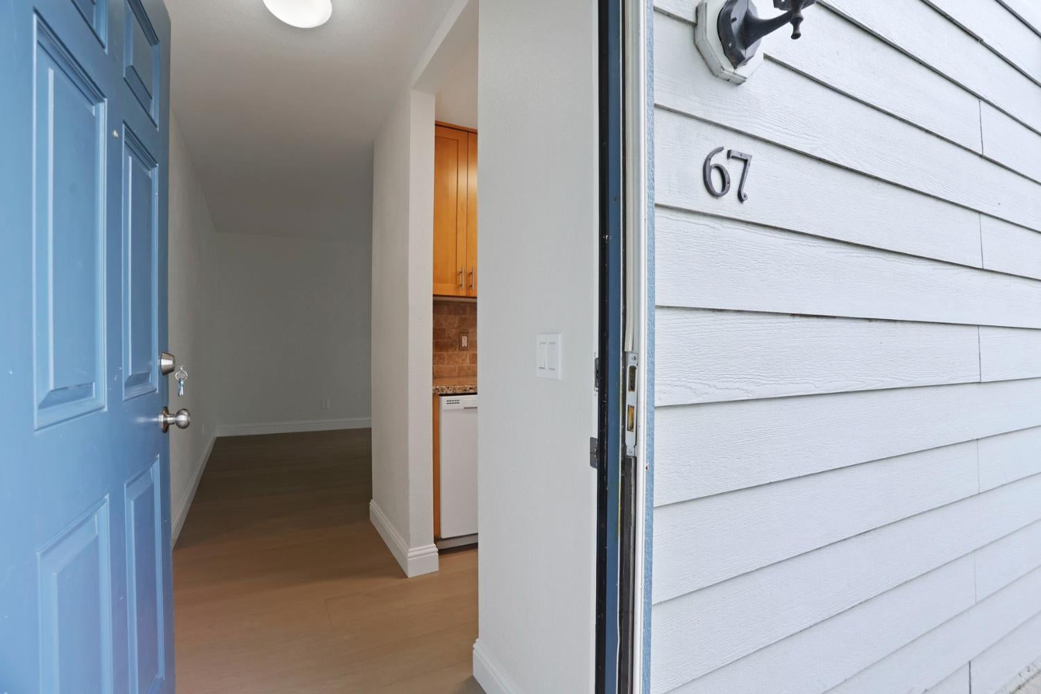 445 Almond Drive 67 — photo
