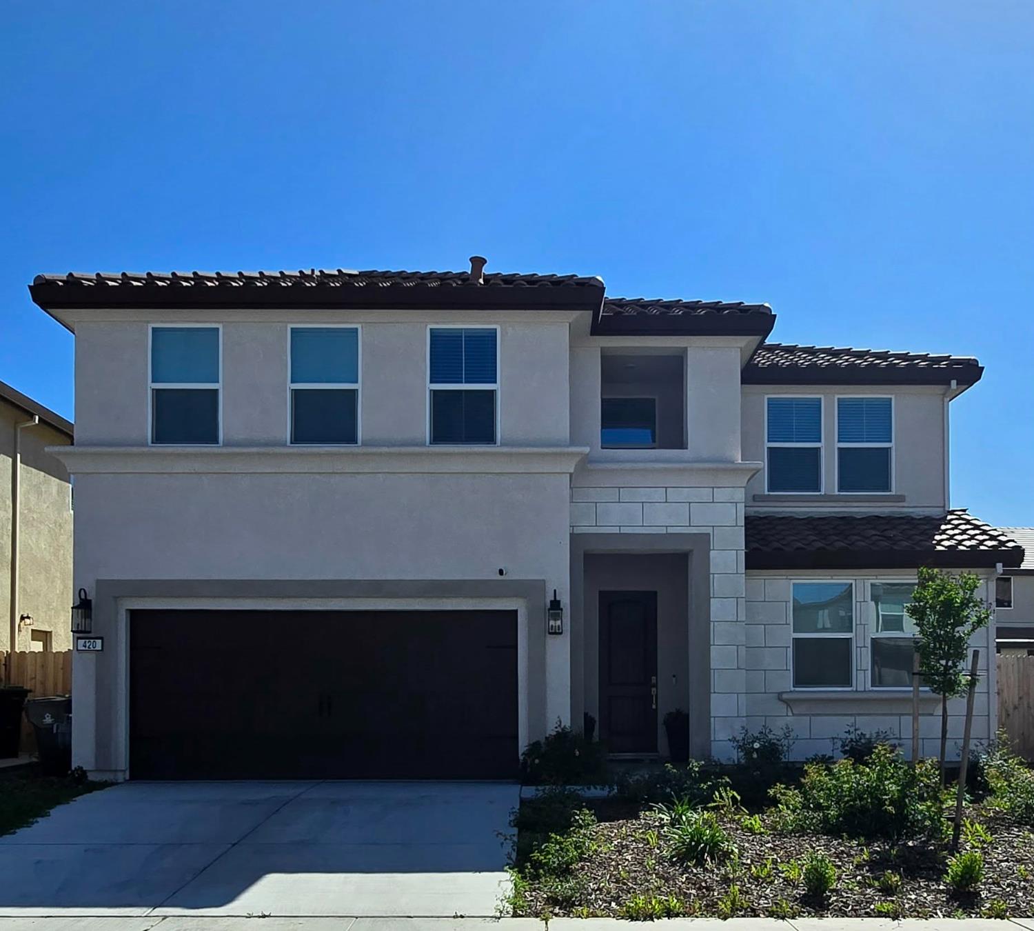 420 Monastery Dr — photo