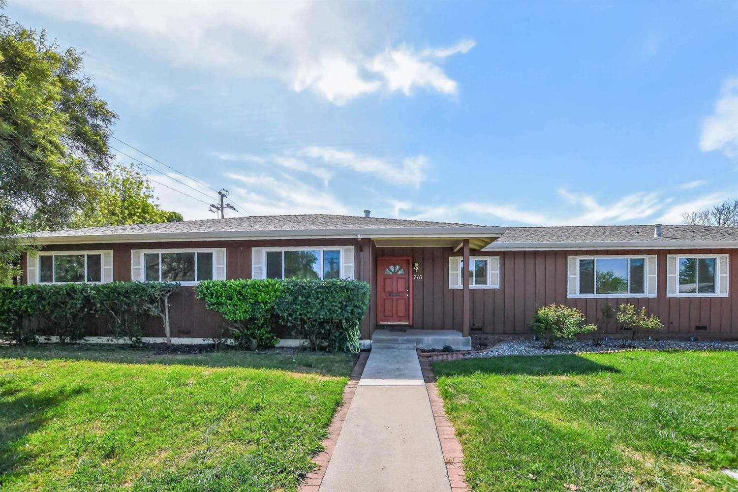 710 Villanova Drive — photo