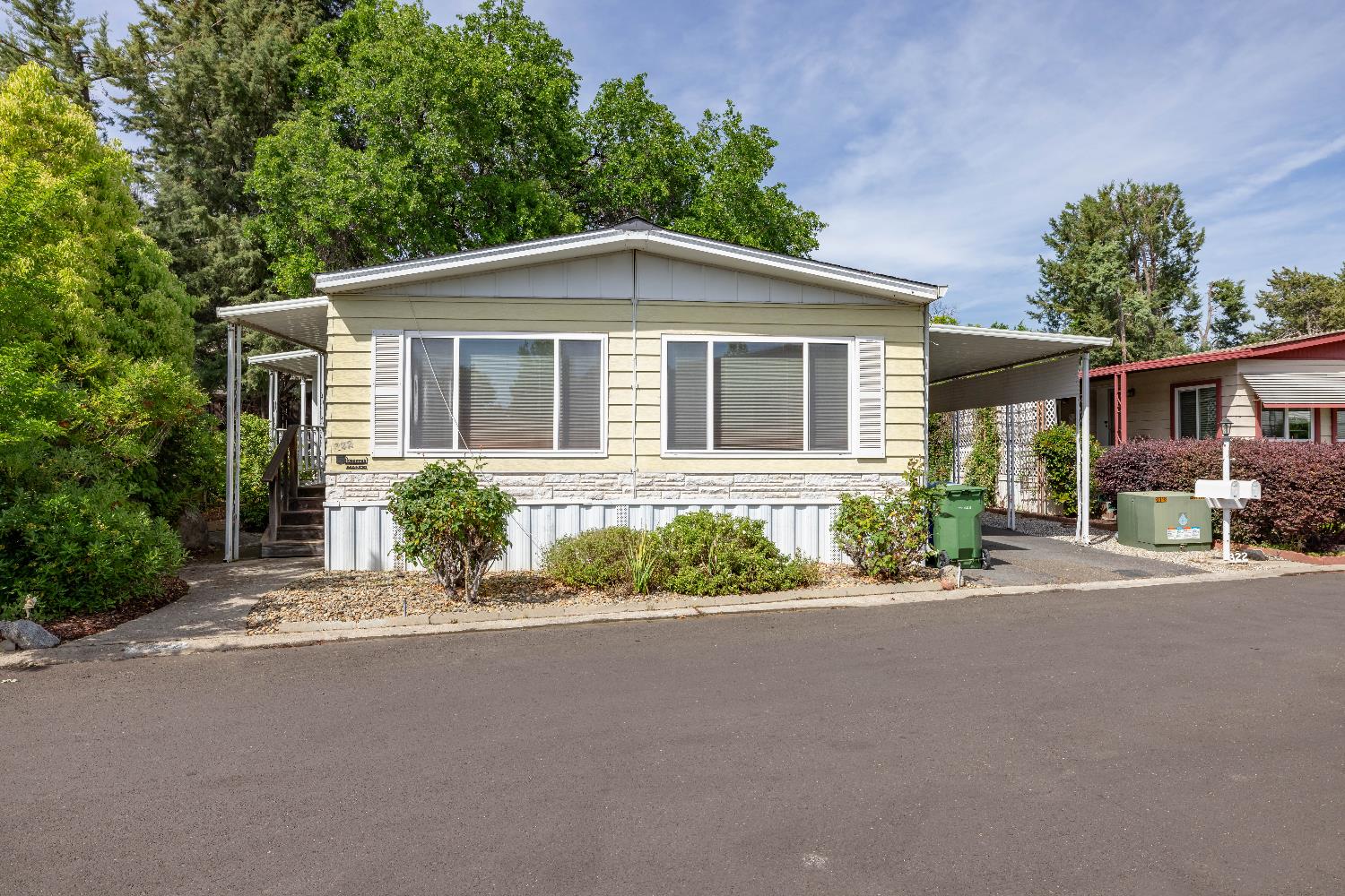 322 Bluebird Lane — photo