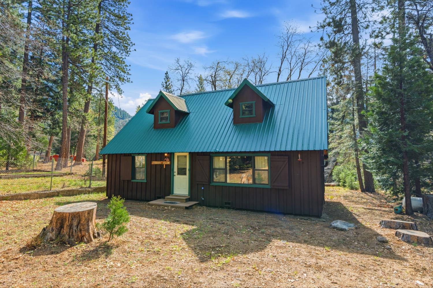 17 Squirrel Hollow — photo