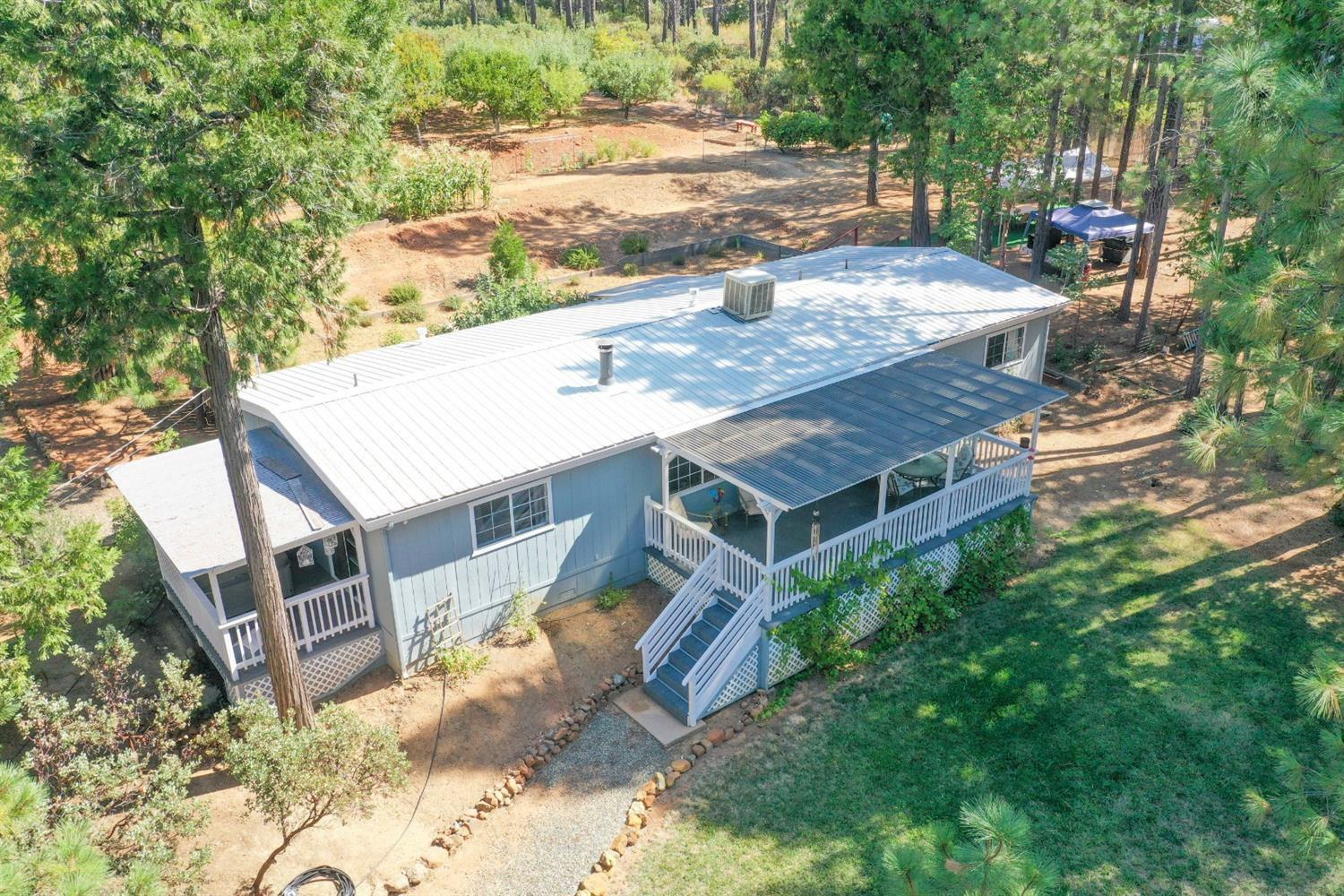8767 E La Porte Road — photo