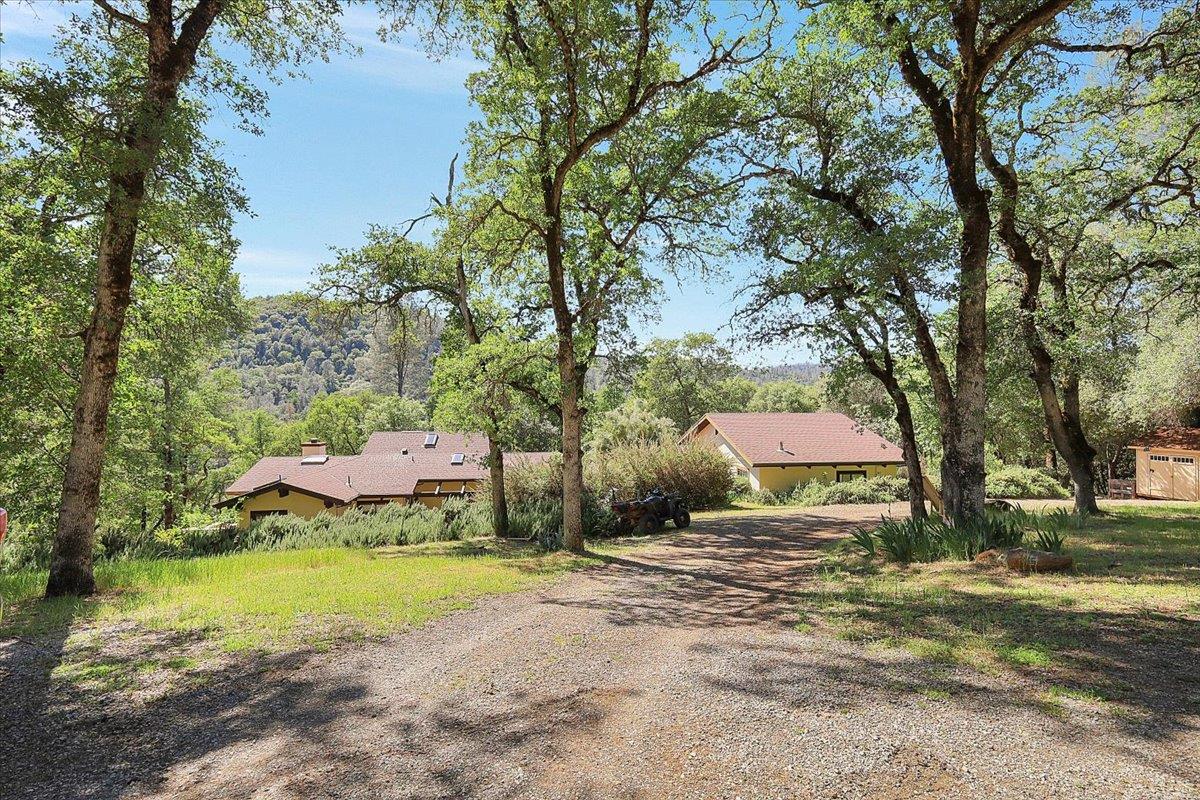 19077 Sanctuary Road — photo
