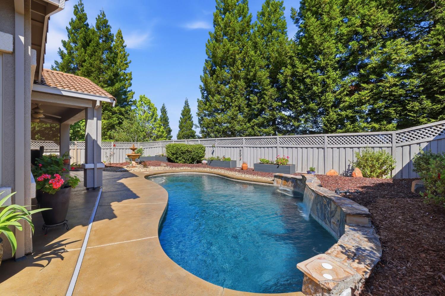 1740 Crocker Lane — photo