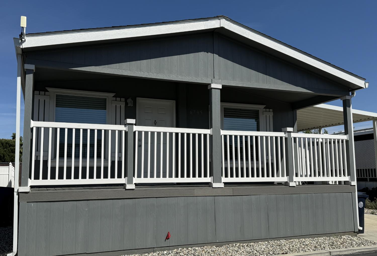 6705 Capital Circle — photo