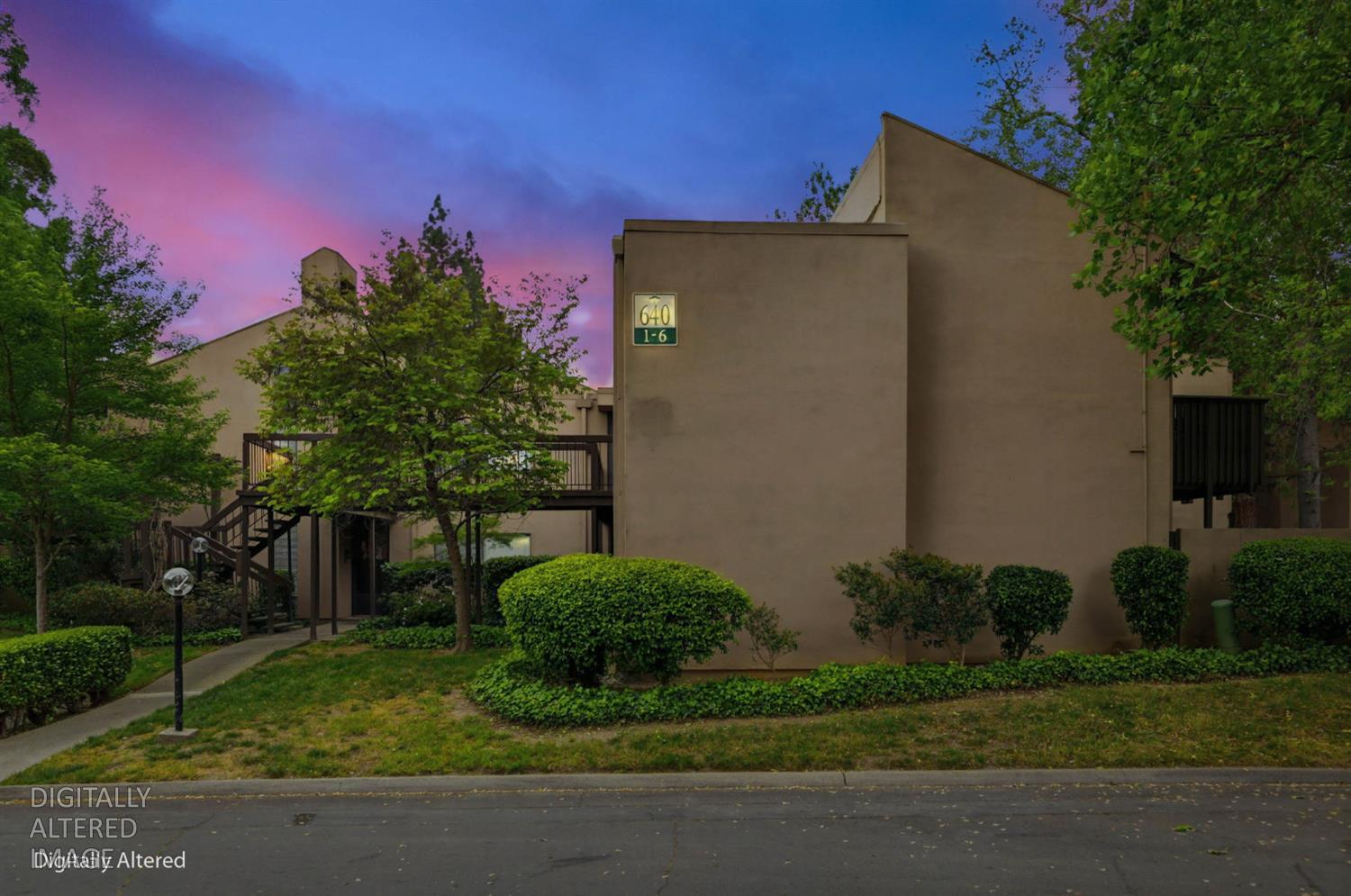 640 Woodside Sierra 3 — photo