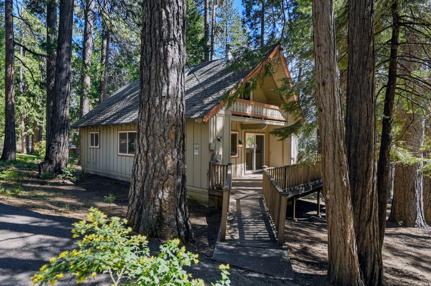 2609 Country Club Drive — photo
