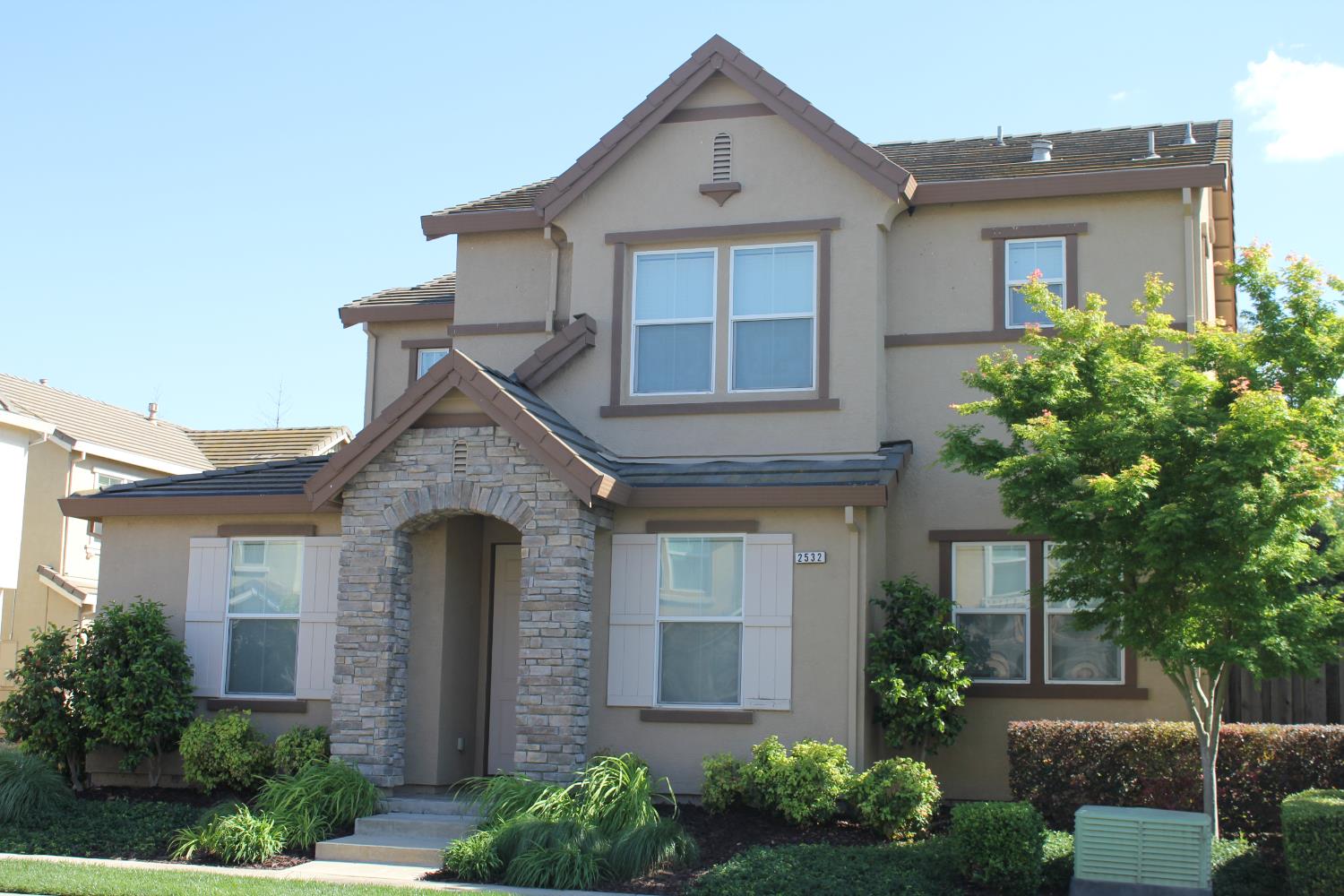 2532 Cottage Pointe Drive — photo