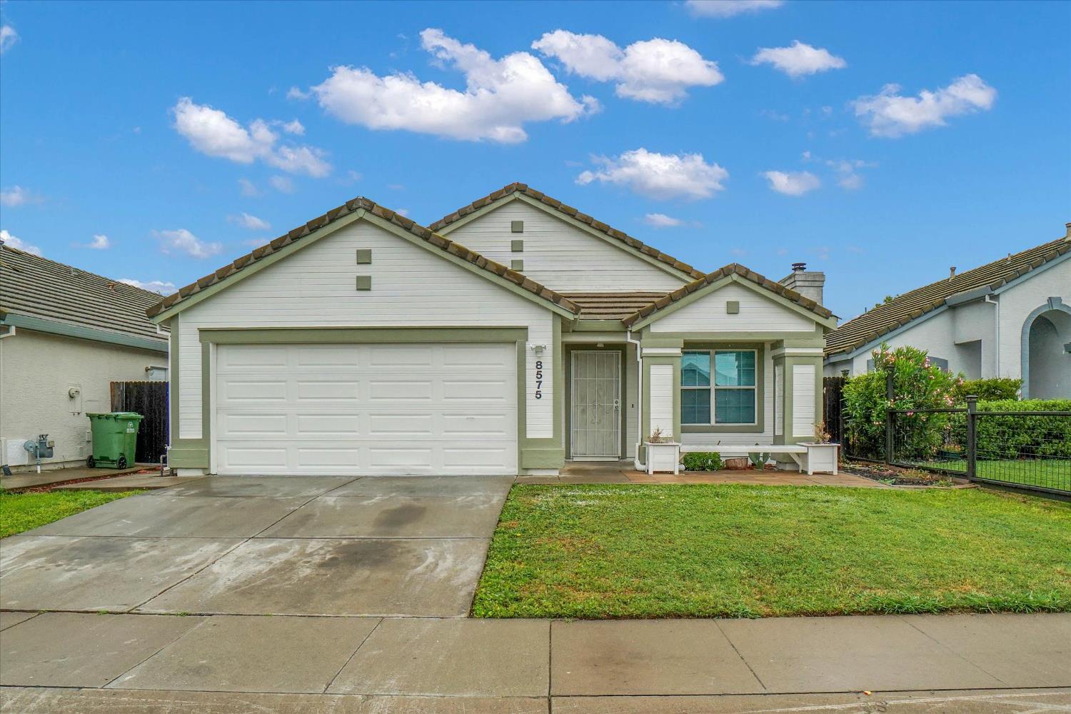 8575 Black Kite Drive — photo