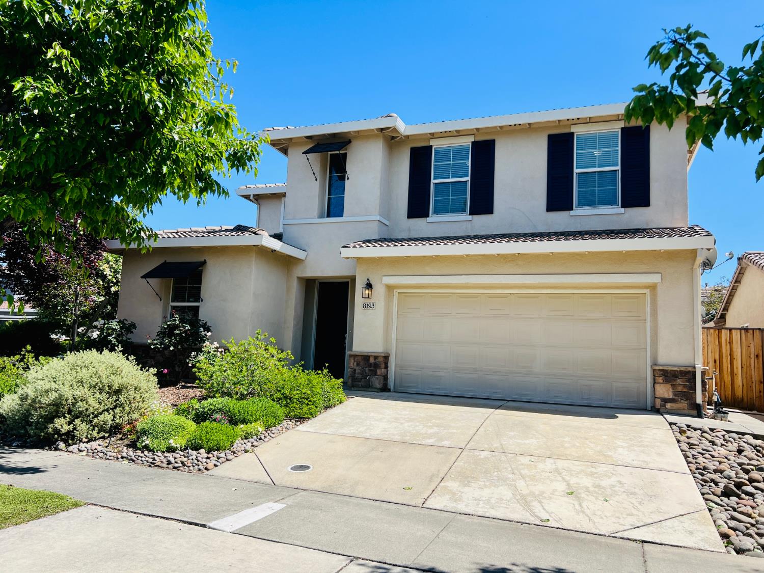 8193 Sienna Loop — photo