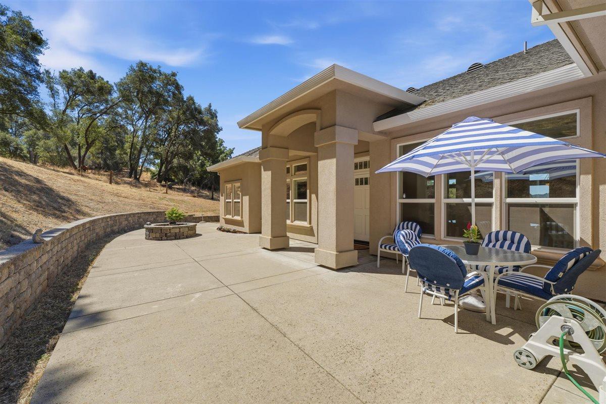 4020 Trigger Lane — photo