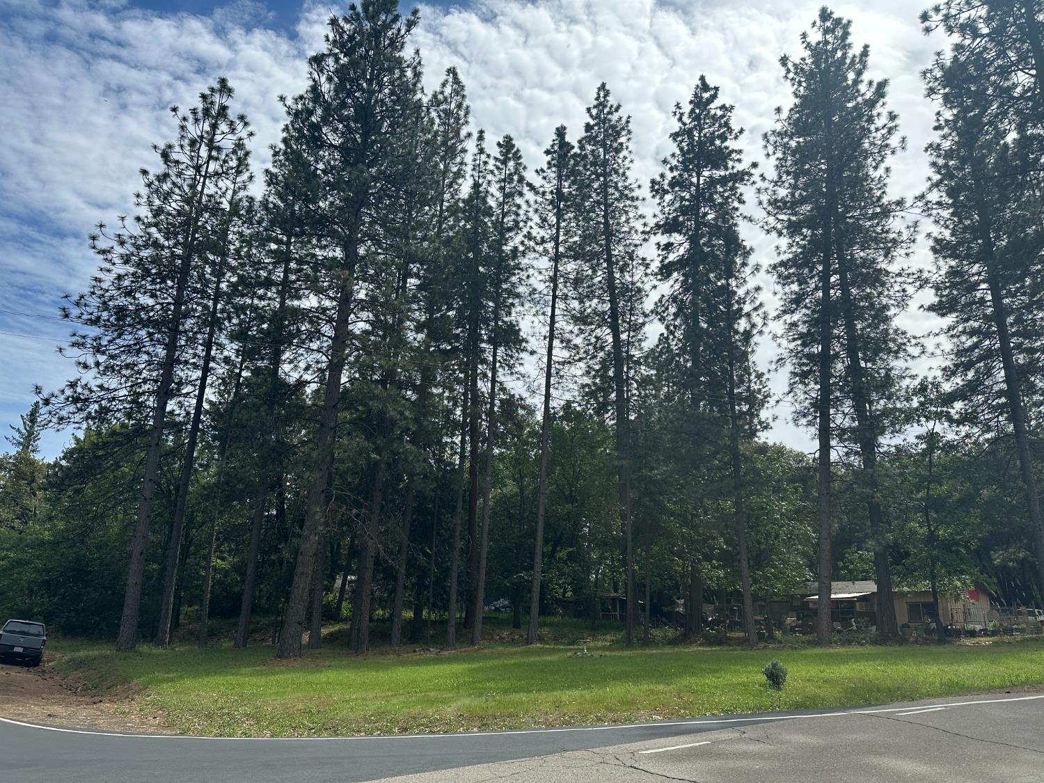 27 Ridge Road, Mokelumne Hill, CA 95245