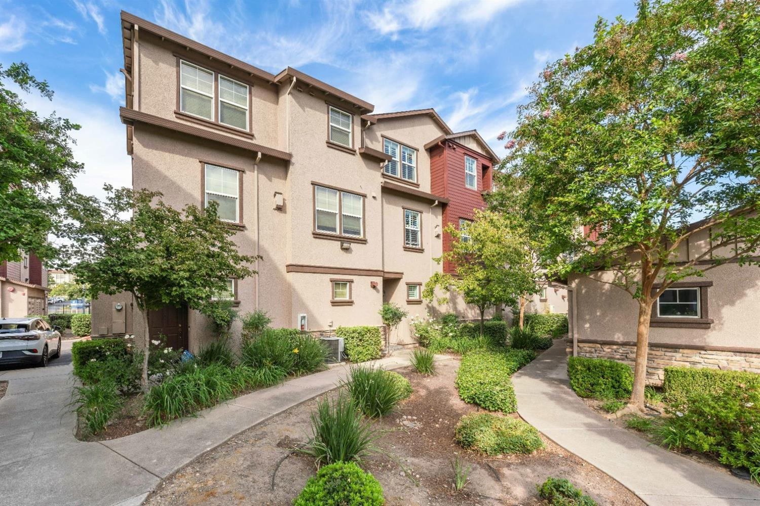 12400 Fair Oaks Boulevard 234 — photo