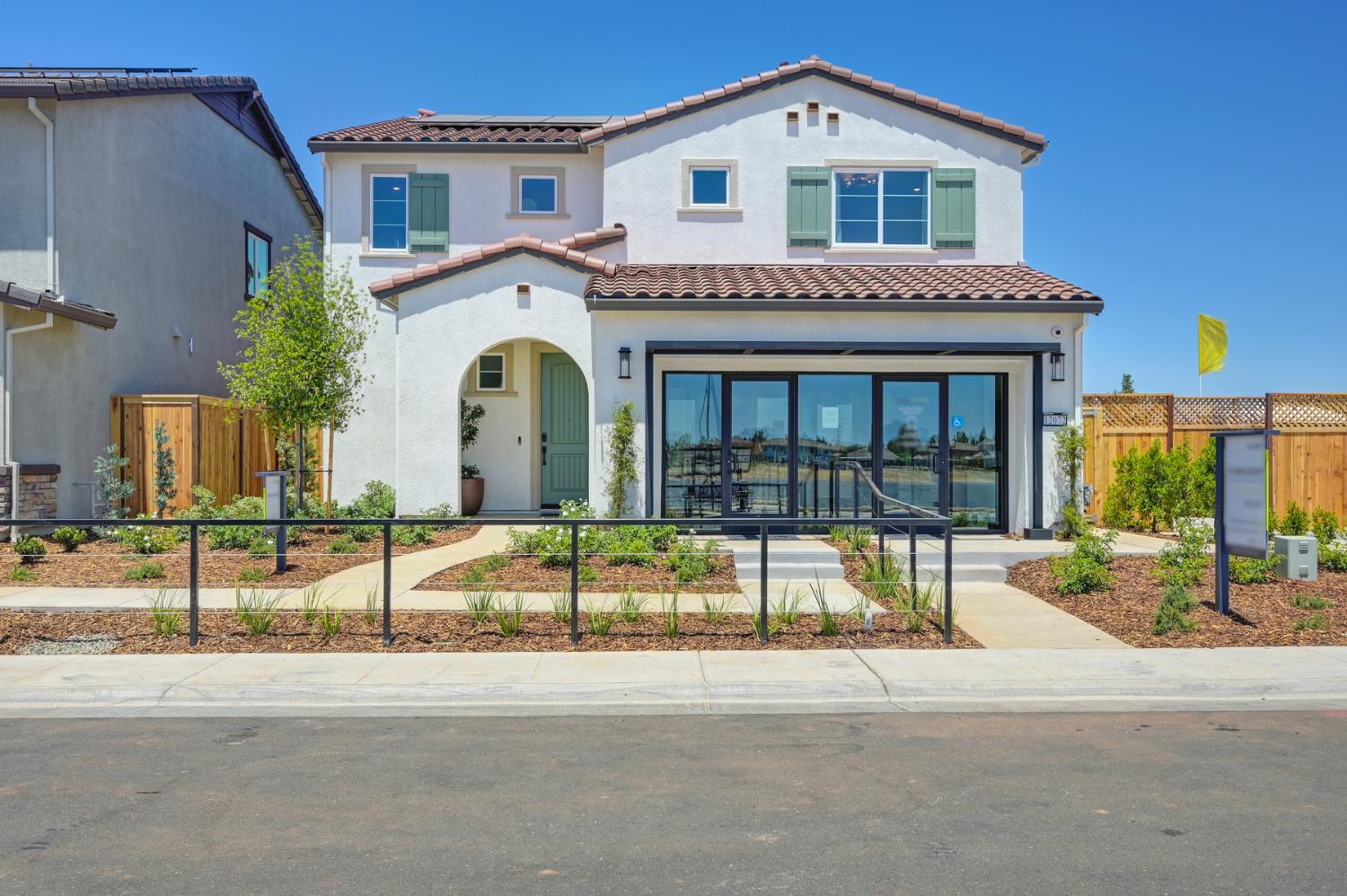 12072 Mircado Way — photo
