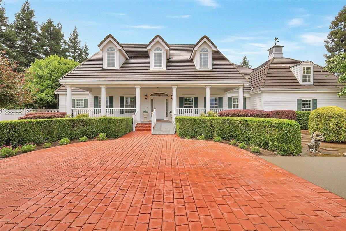 5242 Madden Avenue — photo