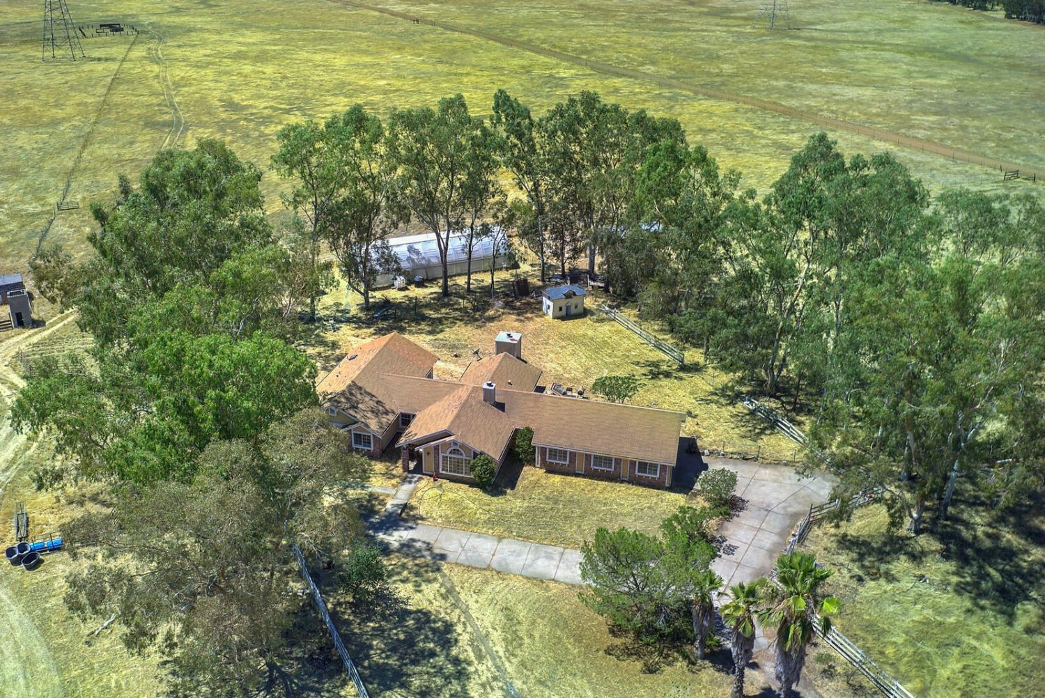 4427 E Catlett Road — photo