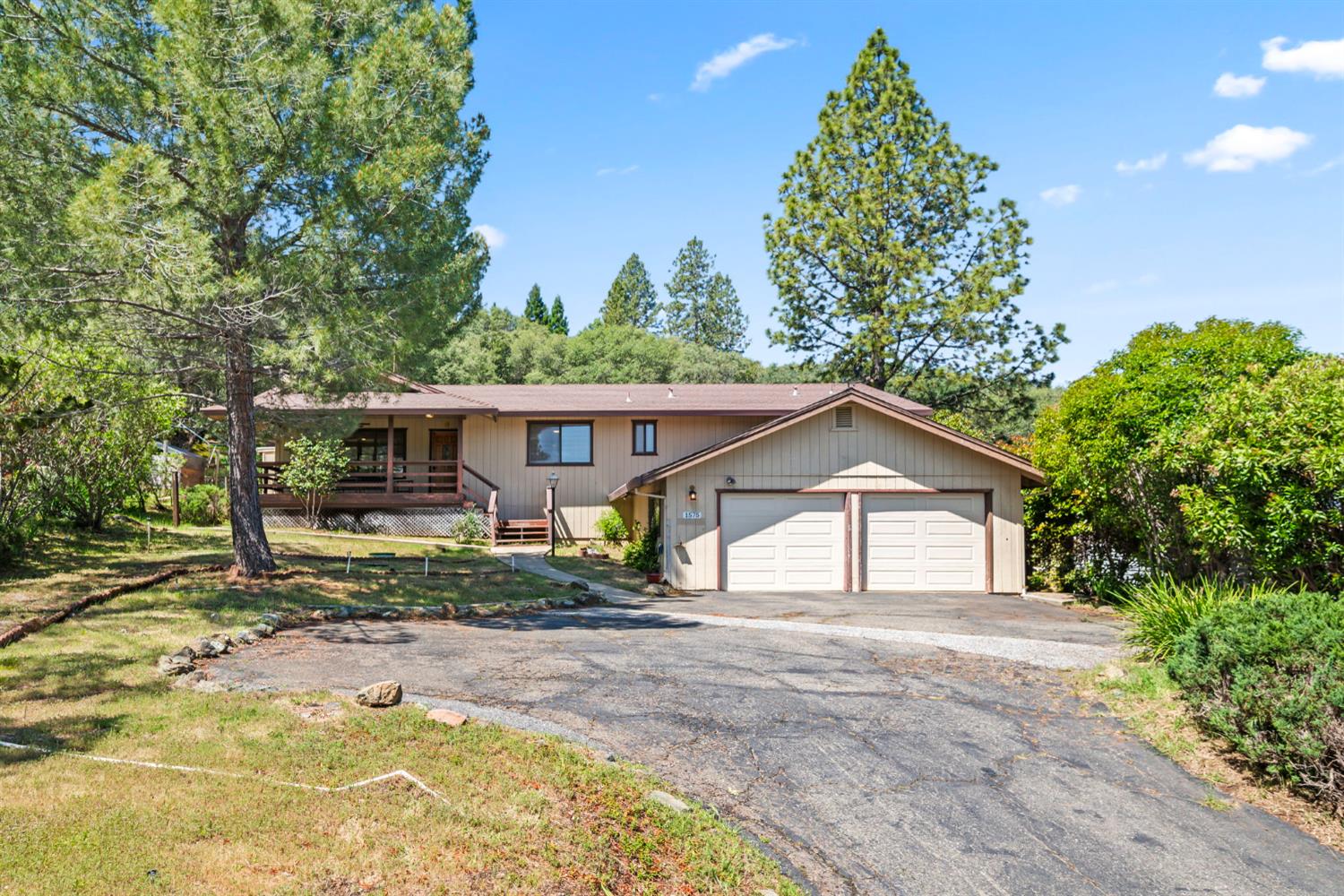 1575 American River Trail — photo