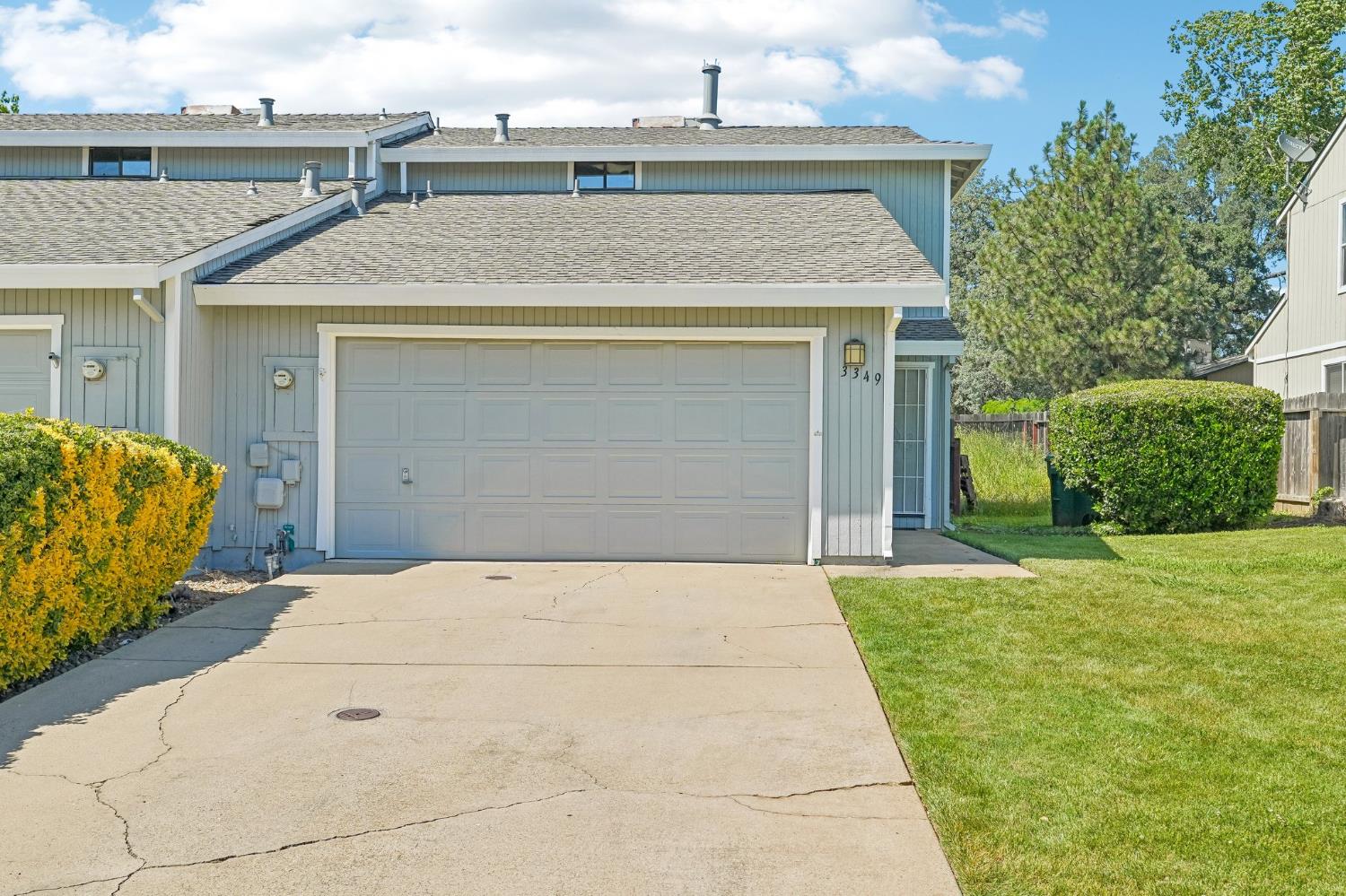 3349 Bow Mar Court — photo