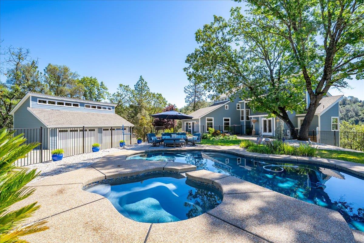 4521 Cross Creek Road — photo