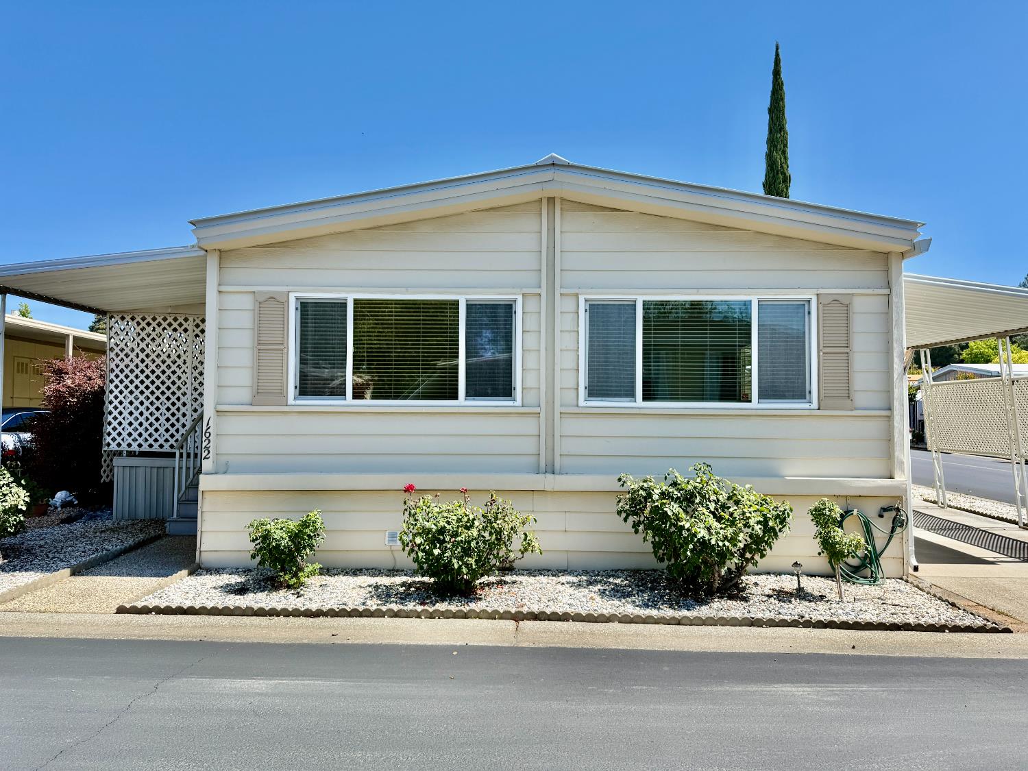 1622 Spruce Court — photo