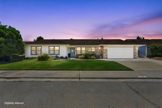 754 Corvey Circle, Galt, CA 95632 — photo 2