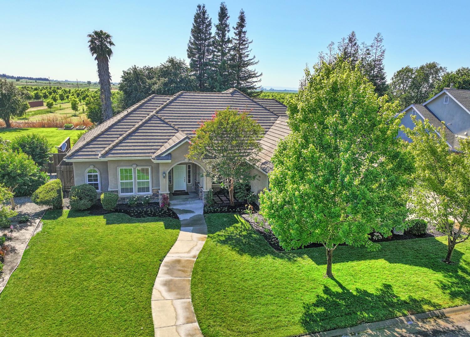 13970 Islandview Way — photo