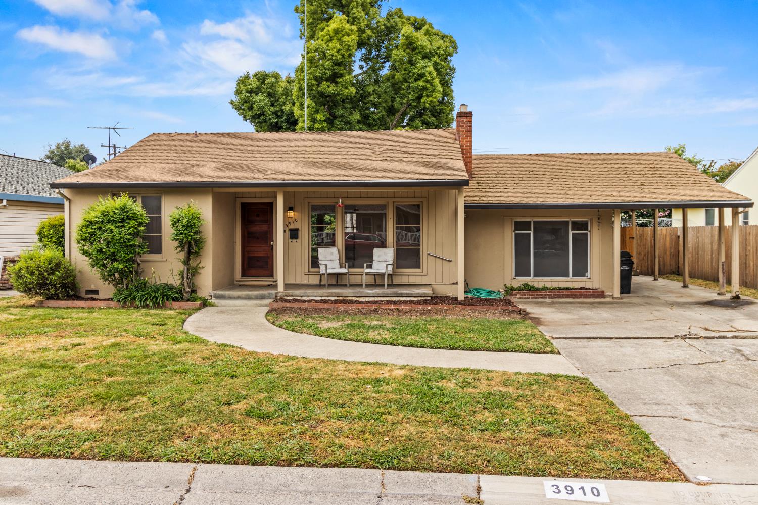 3910 Lasuen Drive — photo