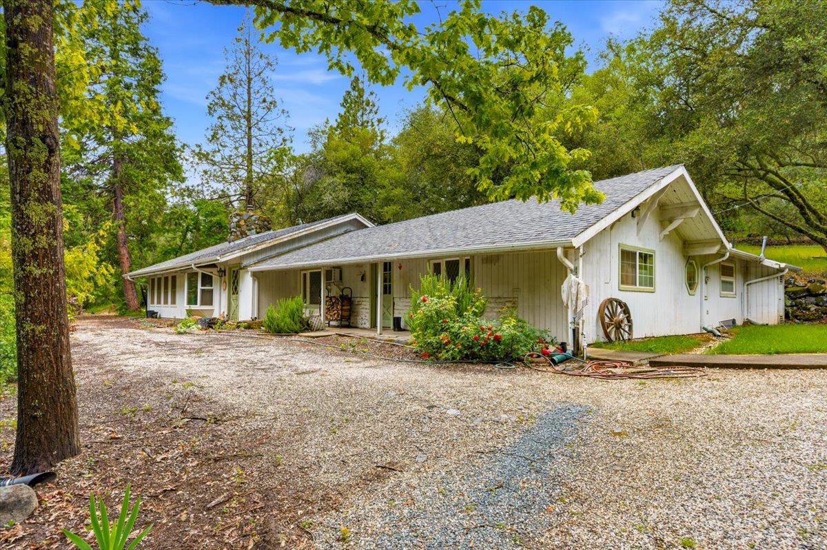 10677 Lazy Valley Road — photo