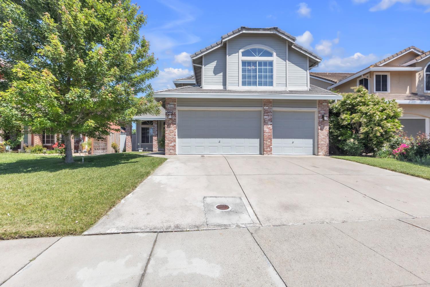 3923 Garmisch Court — photo