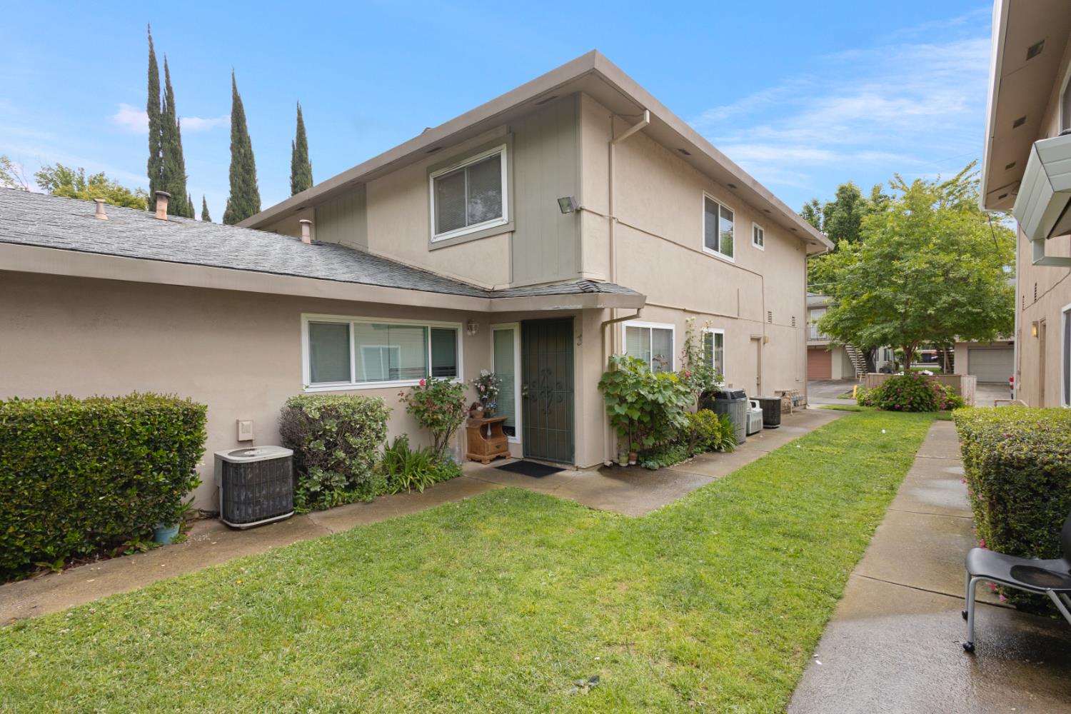 2009 Benita Drive 3 — photo