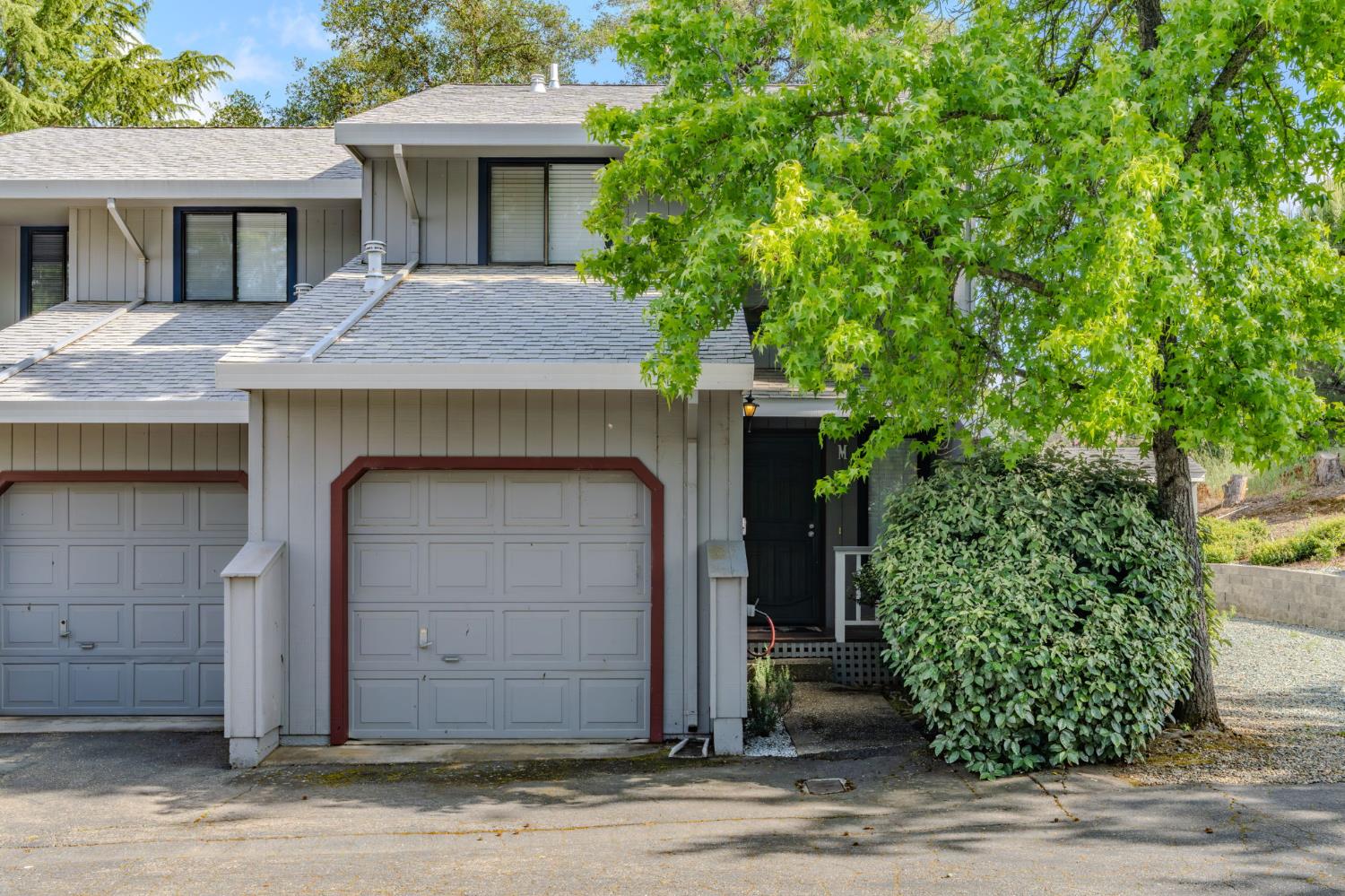 213 New York Ranch Road M — photo