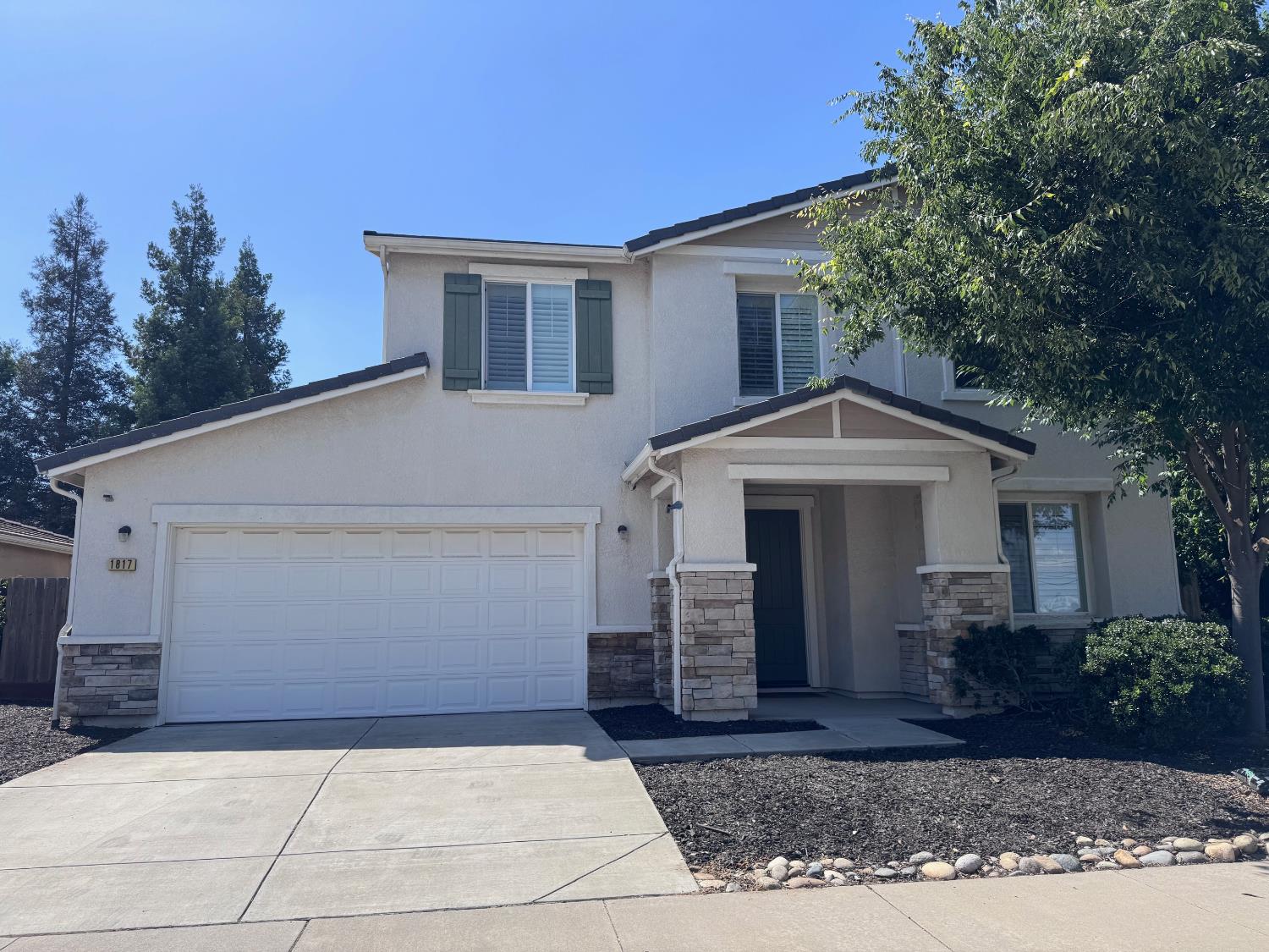 1817 Thomas Ct — photo