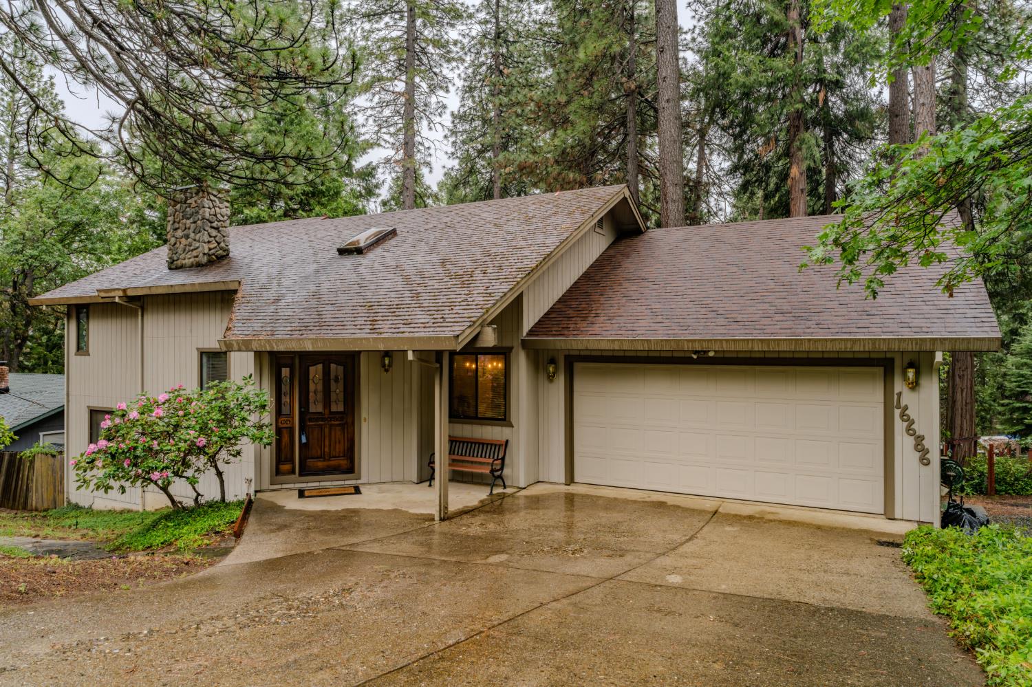 16686 Meadow Vista Drive — photo