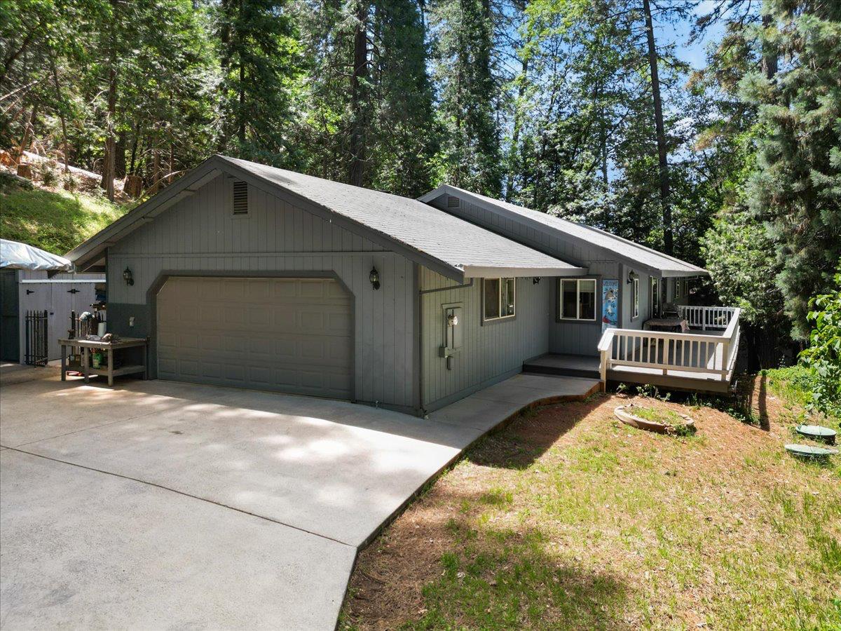 12709 Francis Drive — photo
