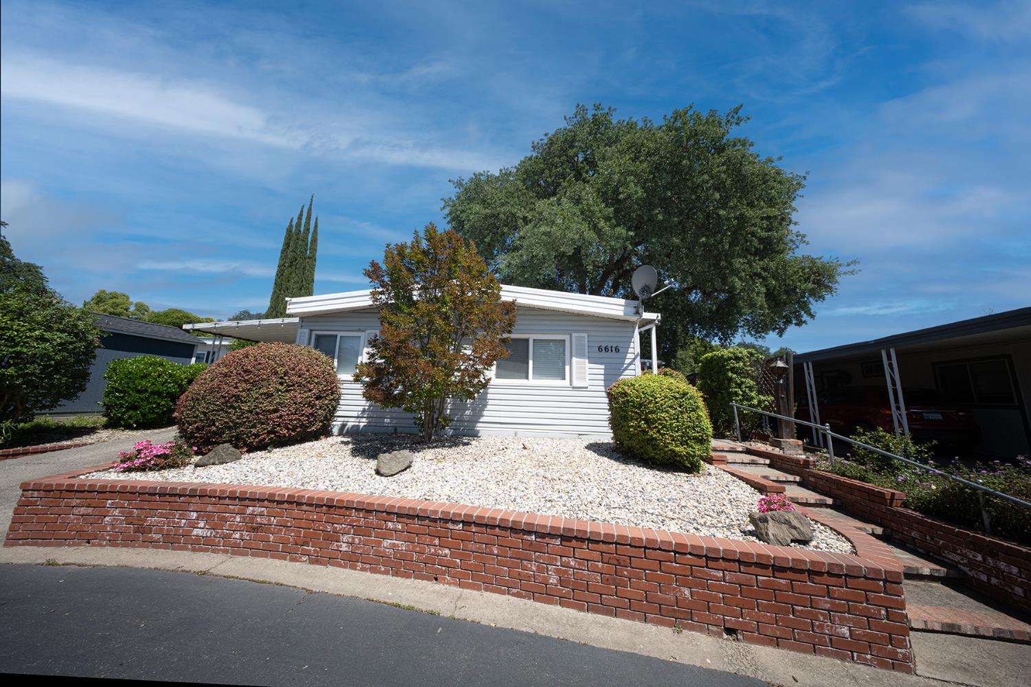 6616 Silver Springs Court — photo