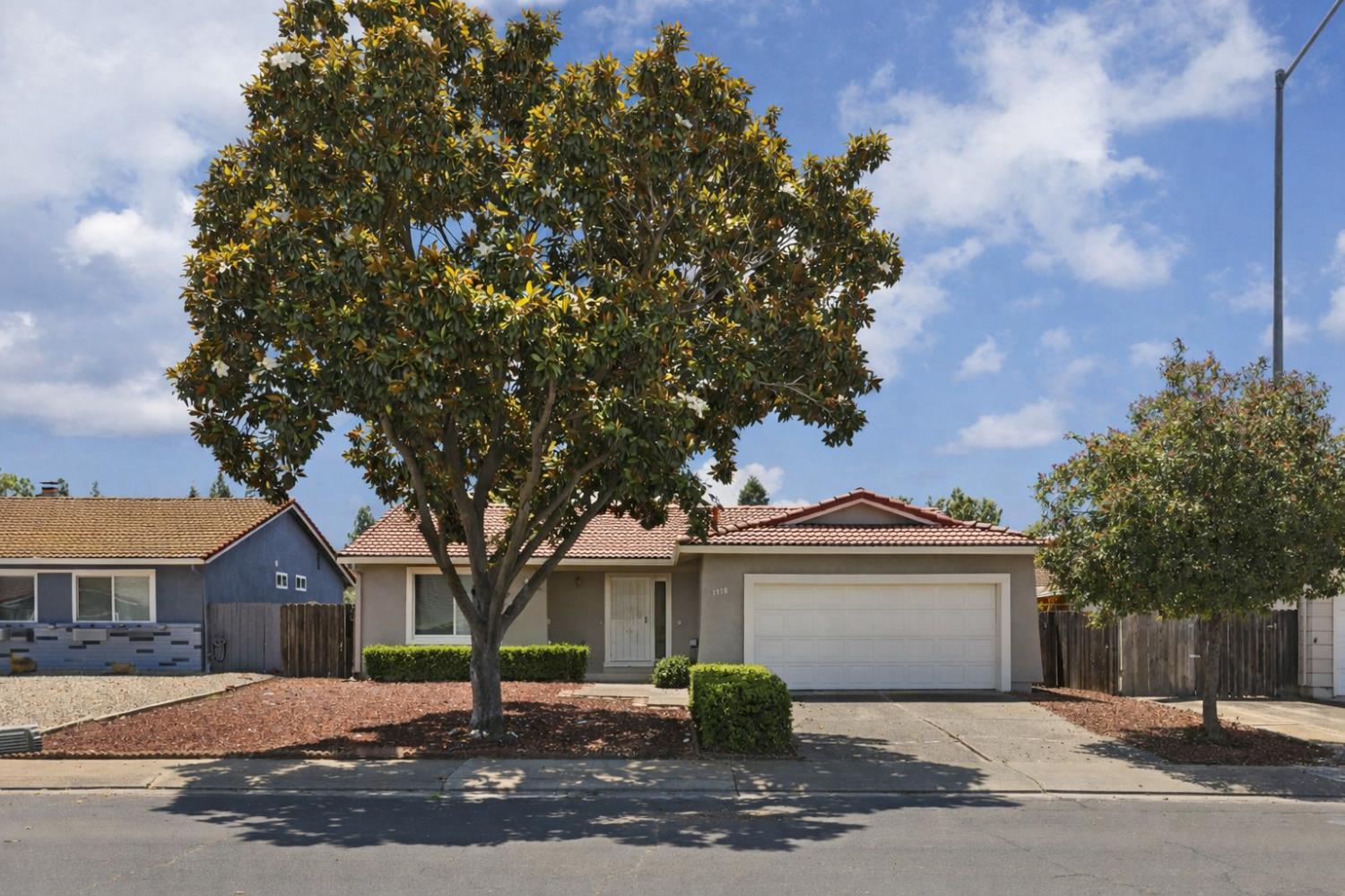 1118 Fallbrook Drive — photo