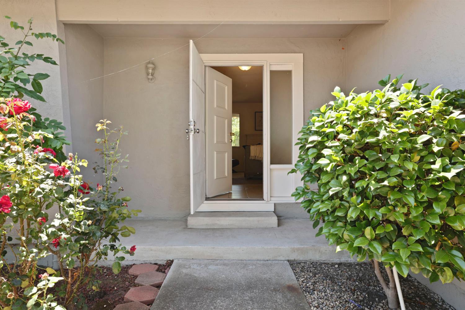 1118 Fallbrook Drive, Stockton, CA 95210 — photo 3