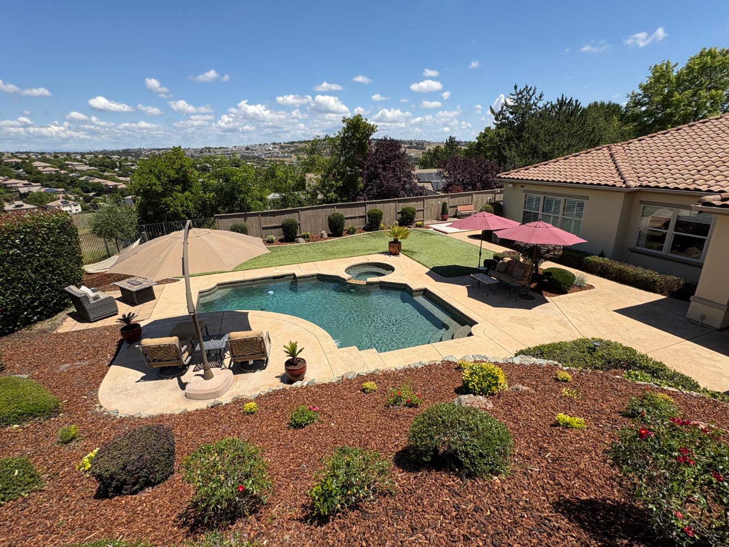 5011 Tesoro Way — photo