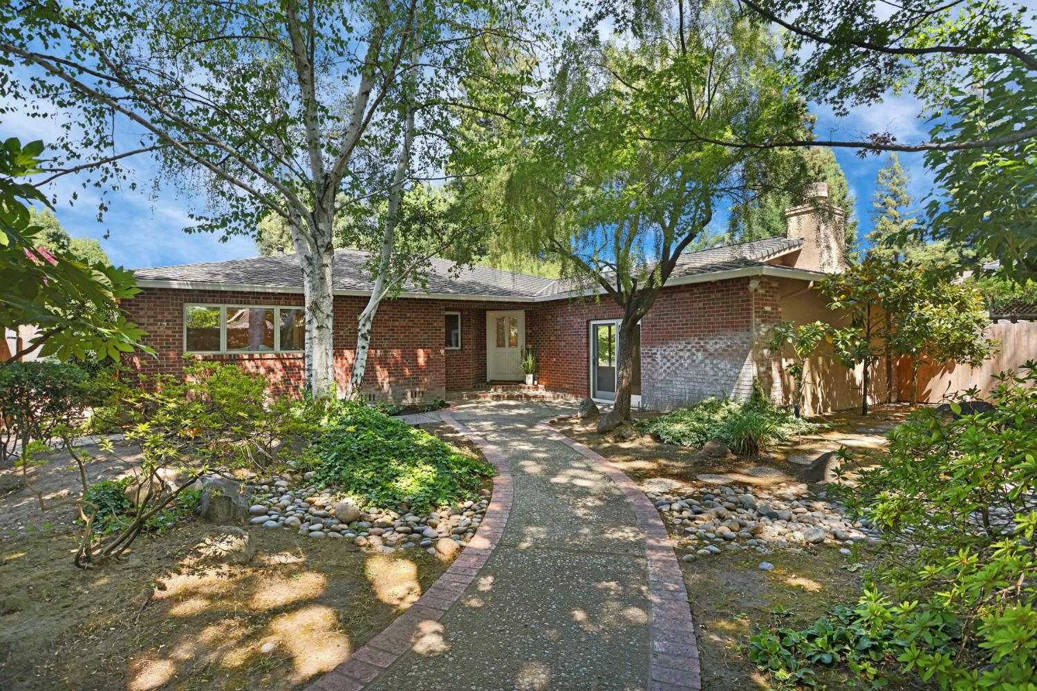 8465 Meath Drive — photo
