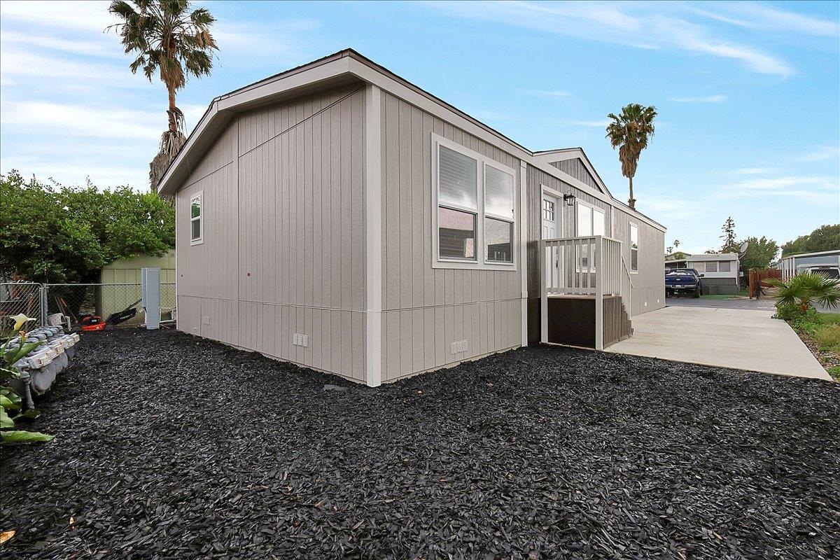 907 Bourn Drive 99 — photo