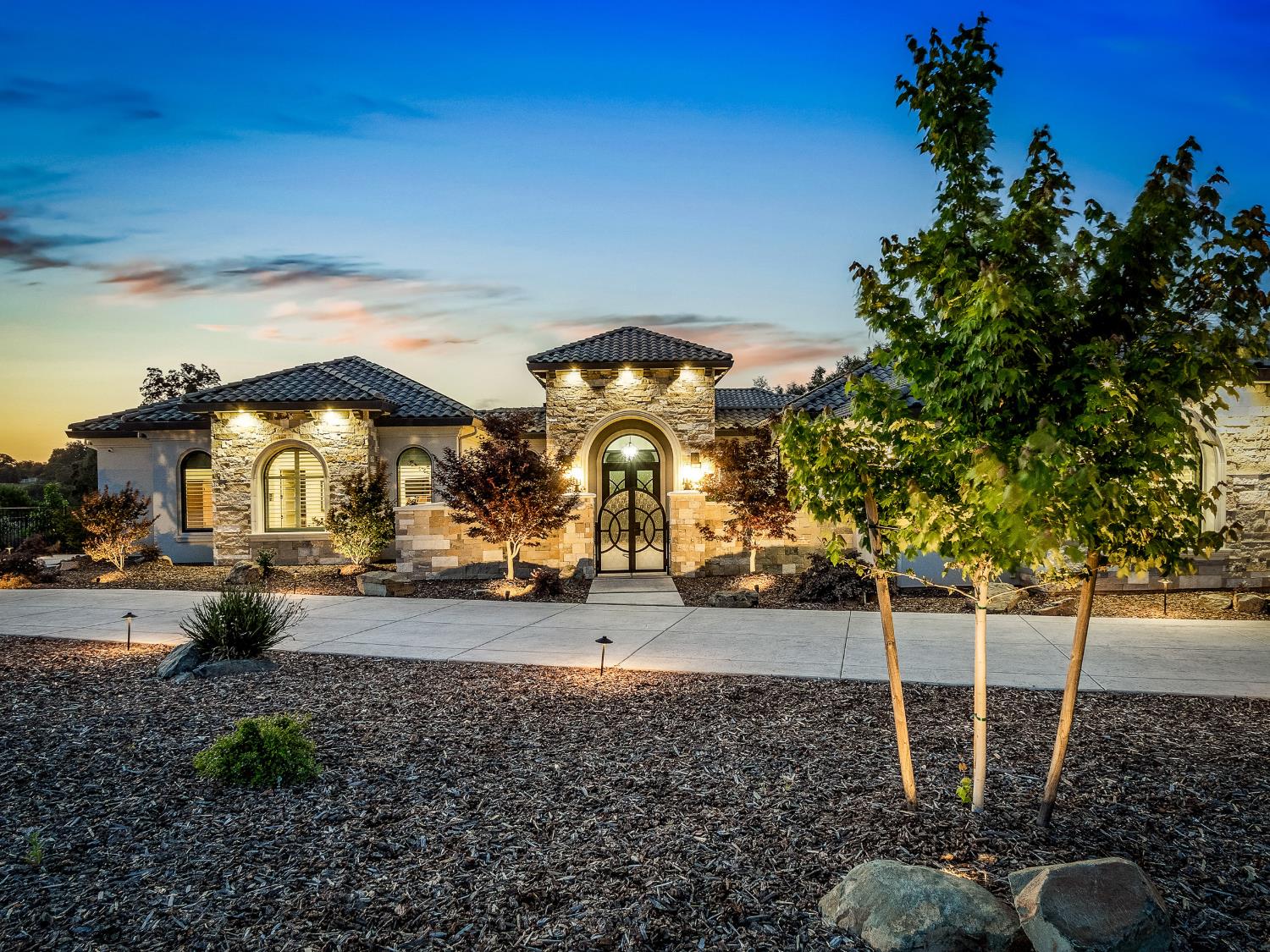 3526 Greenview Drive — photo